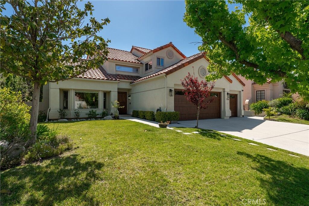 Property Photo:  756 Cedar Point Place  CA 91362 