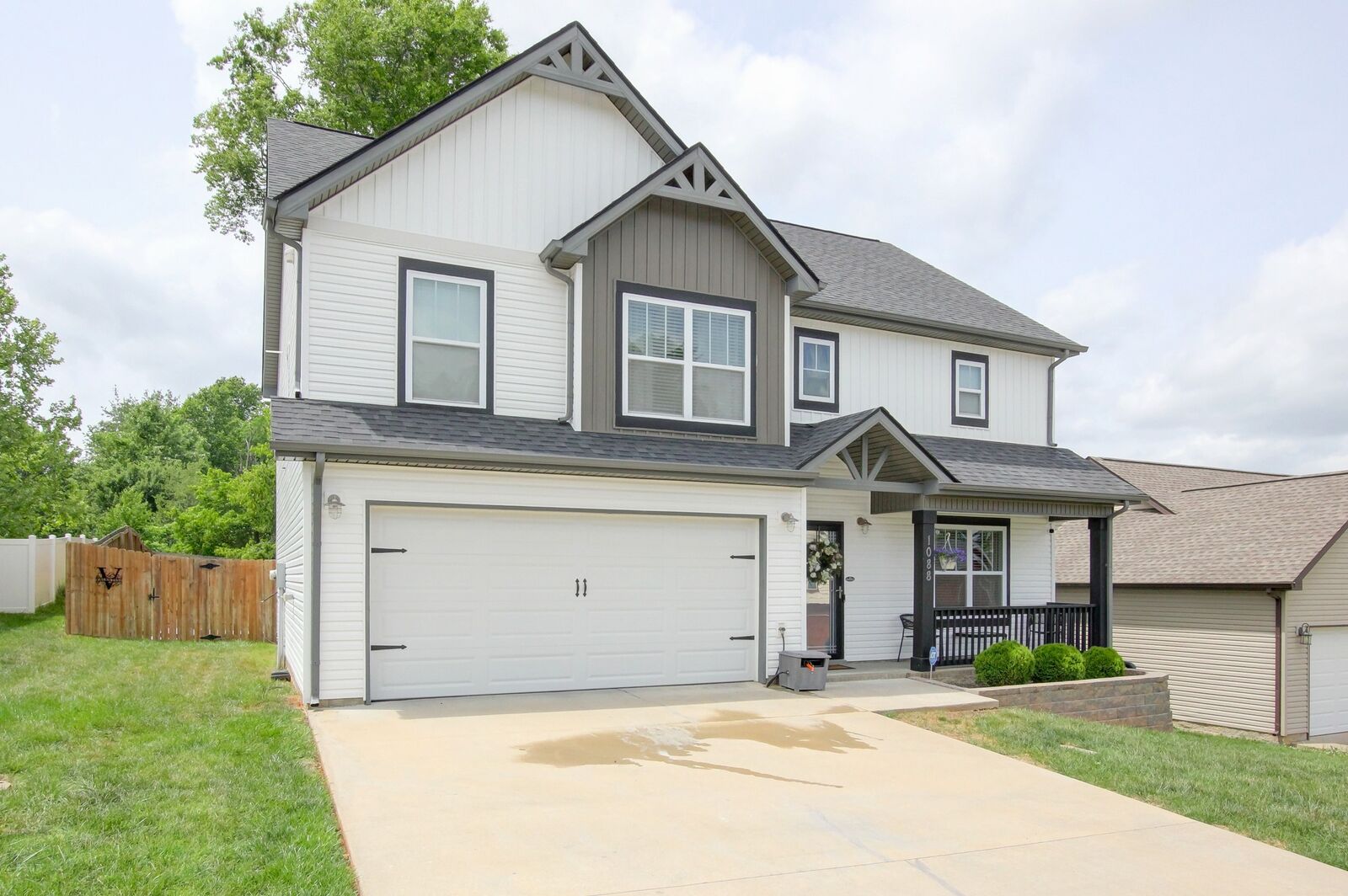 Property Photo: 1088 Fuji Ln TN 37040