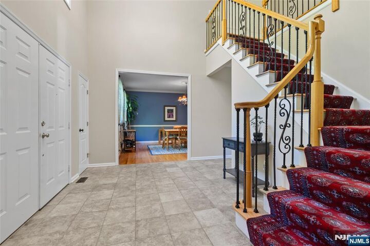 Property Photo:  26 Woodshire Terrace  NJ 07082 