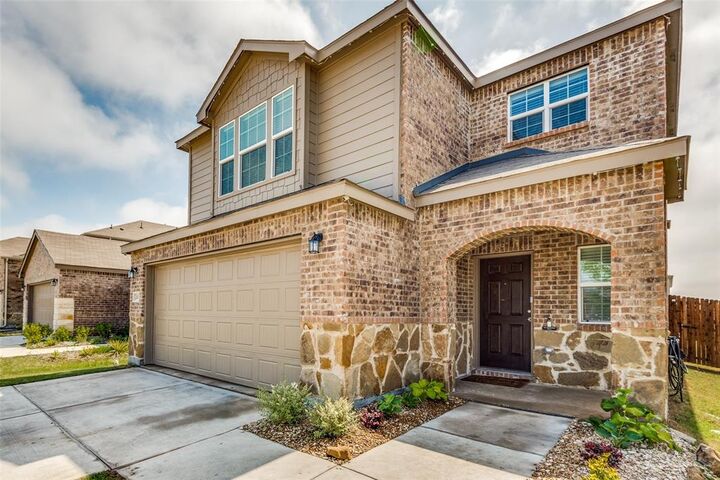 Property Photo:  2108 Berman Drive  TX 75126 