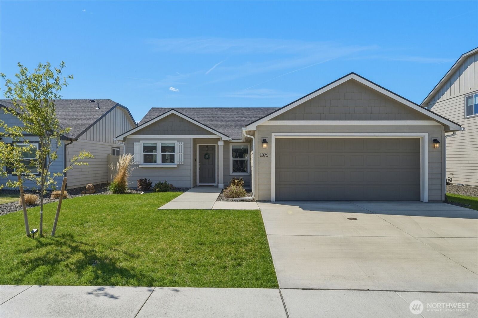 Property Photo:  1375  Pat Avenue  WA 99362 