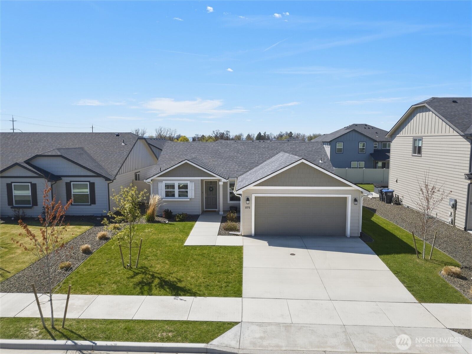 Property Photo: 1375 Pat Avenue WA 99362