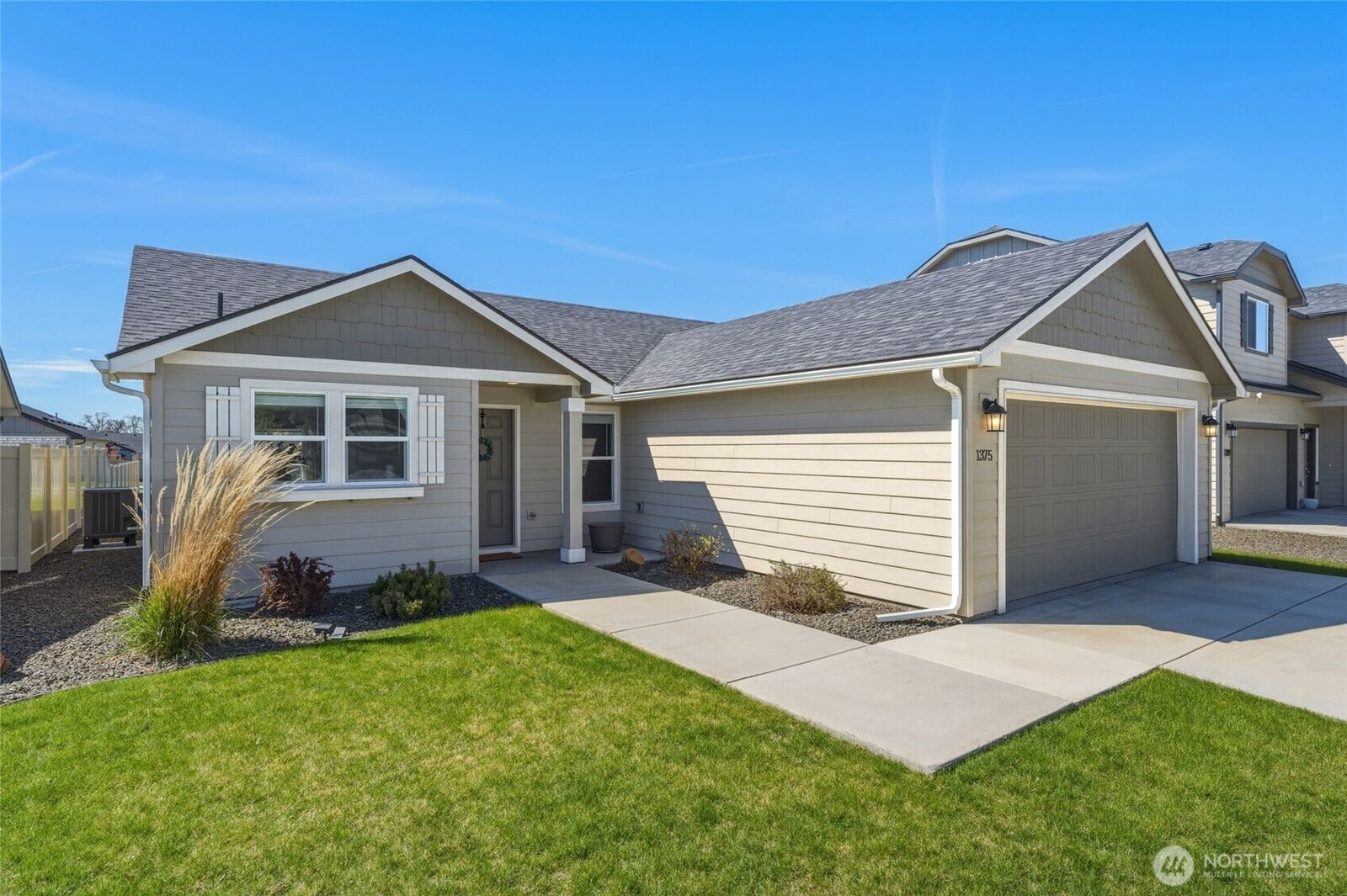 Property Photo: 1375 Pat Avenue WA 99362