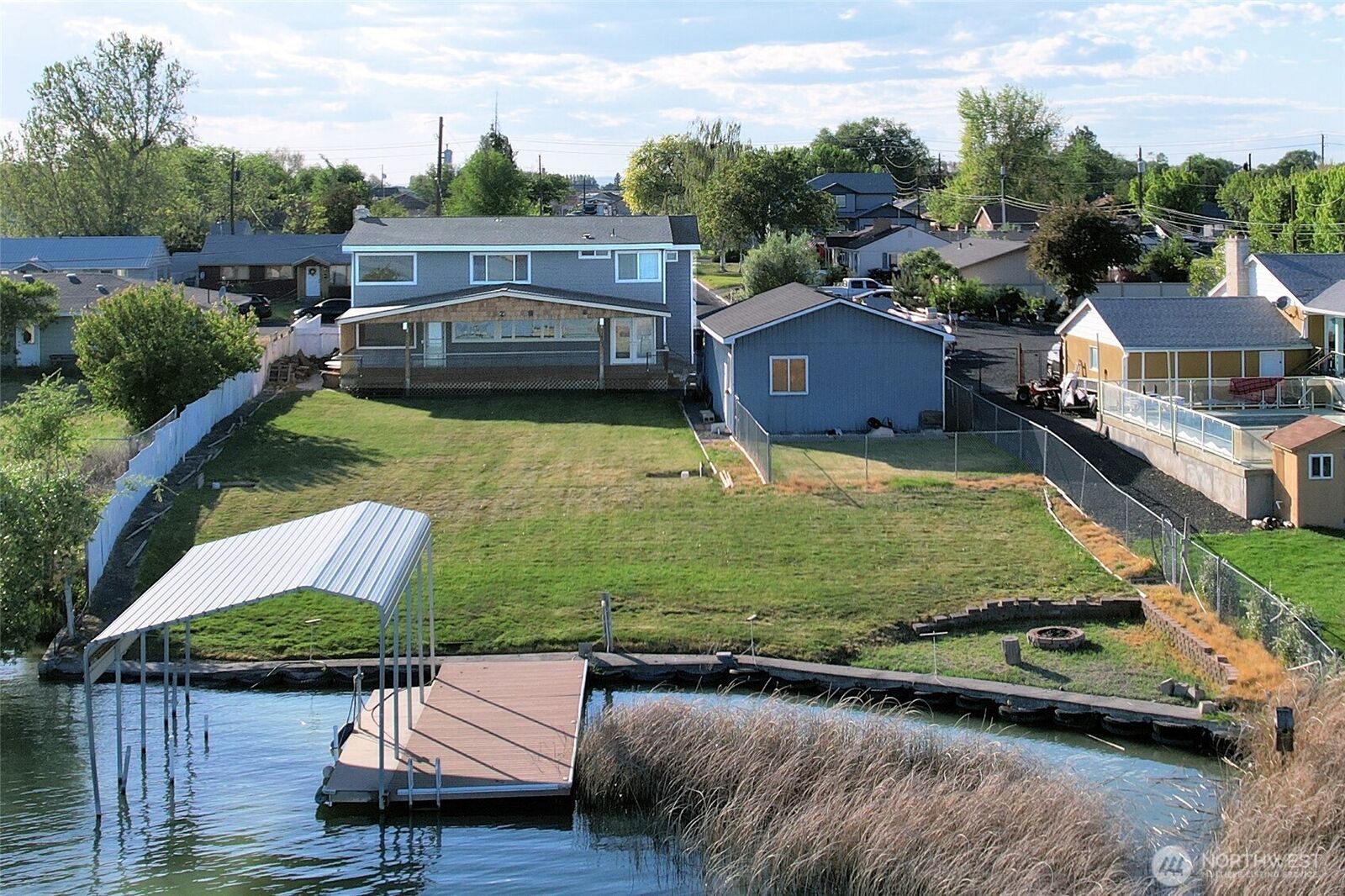 Property Photo:  2101 W Lakeside Drive  WA 98837 
