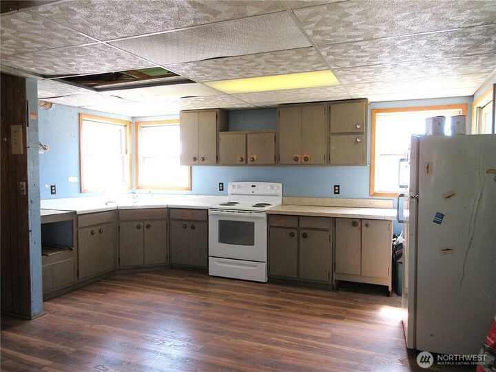Property Photo:  148 N Portland Street  WA 99166 