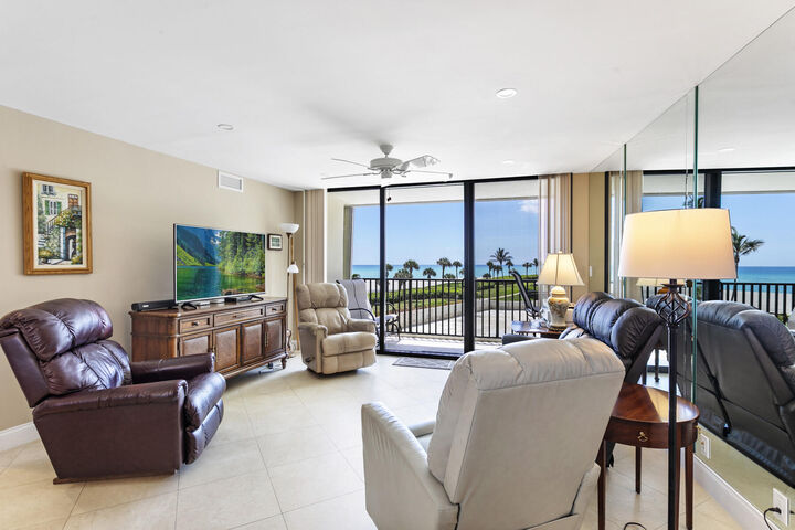 Property Photo:  400 Ocean Trail Way 303  FL 33477 