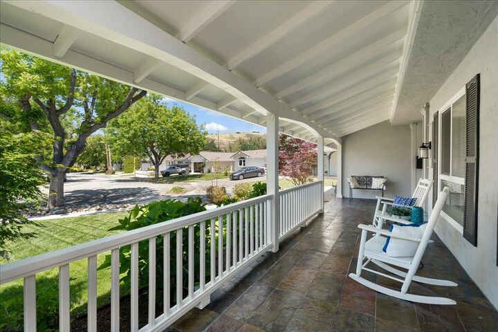 Property Photo:  948 Meadowood Drive  CA 95120 