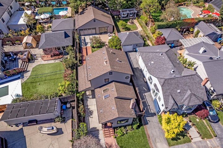 Property Photo:  301 Engle Road  CA 94402 