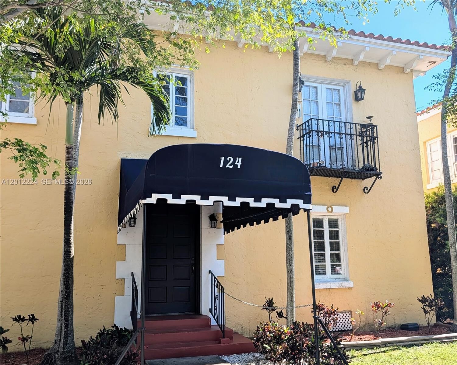 Property Photo:  124 Mendoza Ave 1  FL 33134 