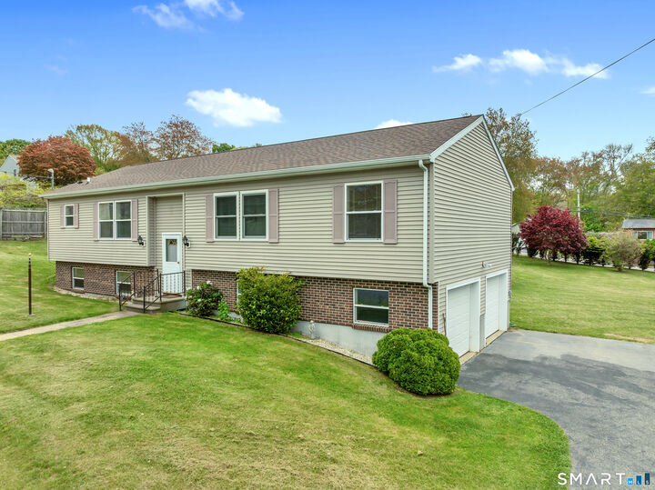 Property Photo:  37 Third Avenue  CT 06385 