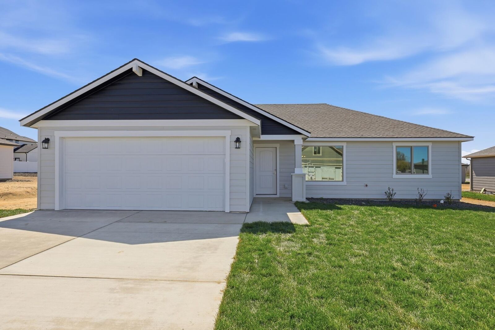 Property Photo:  23 W 13th St  WA 99006 