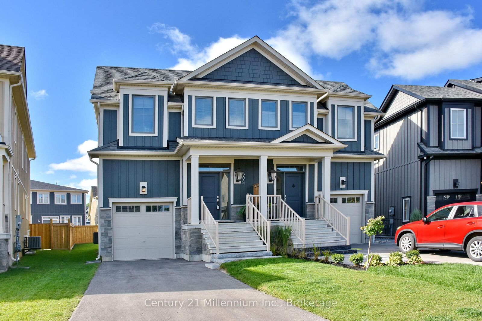 Property Photo:  305 Yellow Birch Crescent  ON L9Y 0Y3 