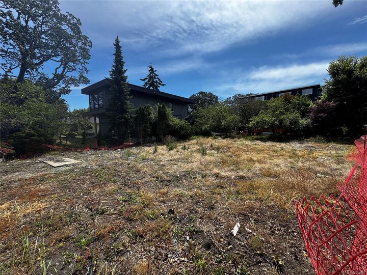 Property Photo: 2501 Wootton Cres BC V8R 5M7