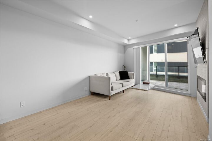 Property Photo: 947 Whirlaway Cres #205 BC V9B 6Z9