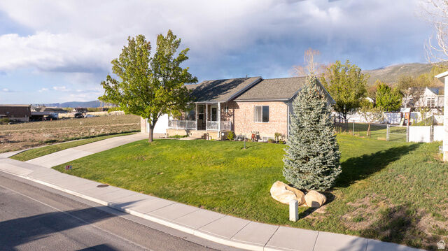 Property Photo:  725 S 300 E  UT 84627 