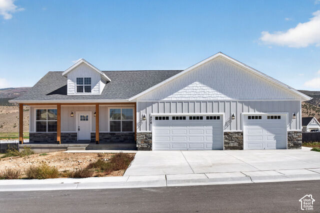 Property Photo: 976 N 180 W UT 84643