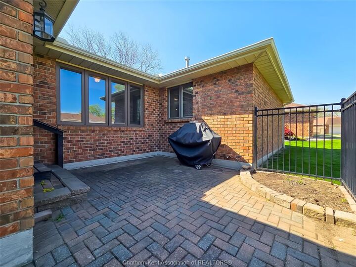 Property Photo: 21 Earl Drive ON N7M 6E6