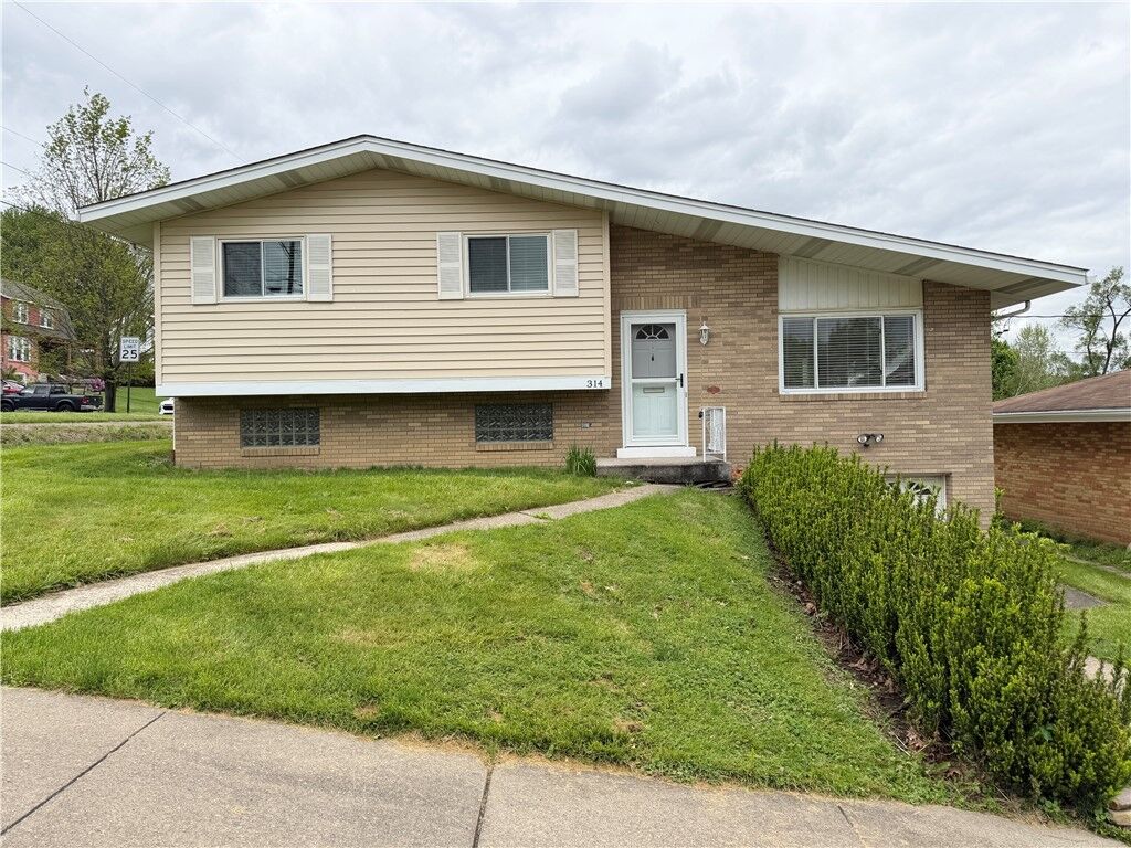 Property Photo:  314 N Highland Ave  PA 15024 