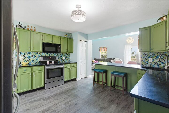 Property Photo:  5008 Lea Dr  PA 15024 