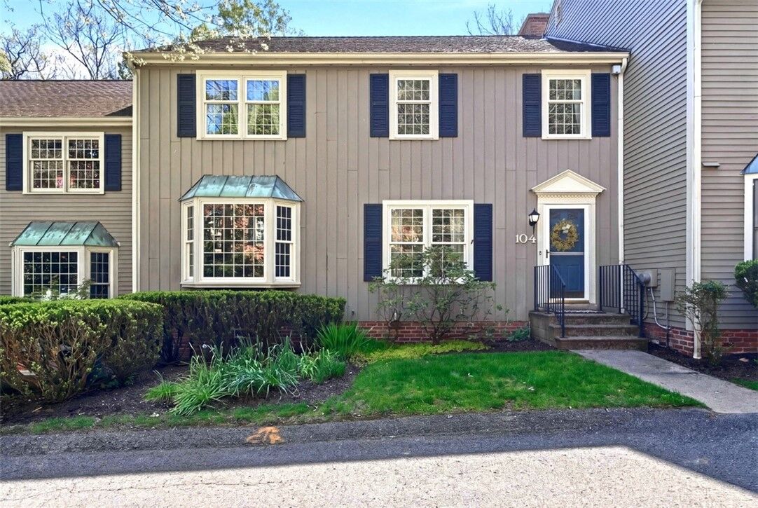 Property Photo:  104 Saybrook Harbor  PA 15015 