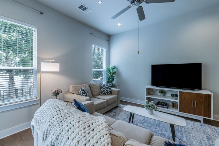 Property Photo:  3108 E 51st Street 1503  TX 78723 