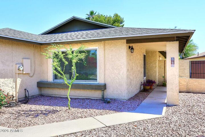 Property Photo: 865 N Roosevelt Circle AZ 85257