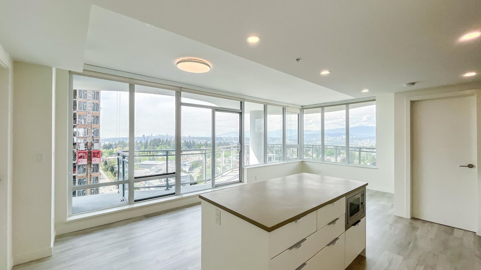 Property Photo: 13318 104 Avenue 2001 BC V3T 0R2
