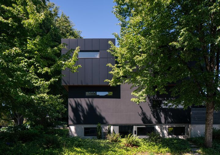 Property Photo: 91 E 40th Avenue BC V5W 1L3