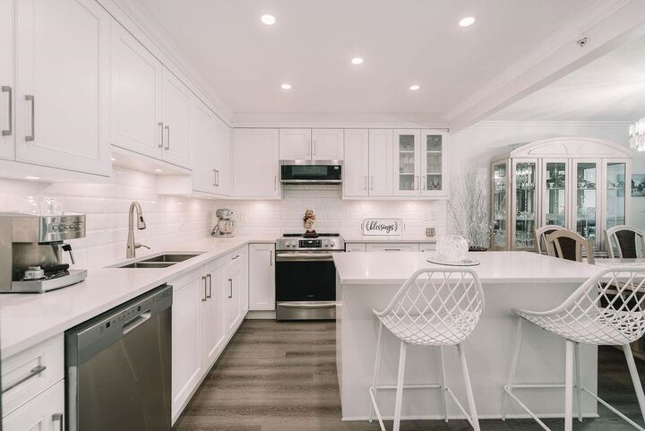 Property Photo:  19236 Ford Road 301  BC V3Y 2K1 