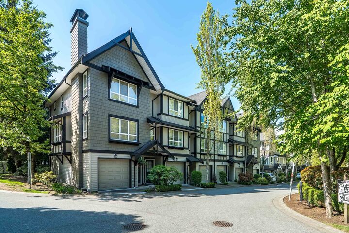 6747 203 Street 1 — photo 1