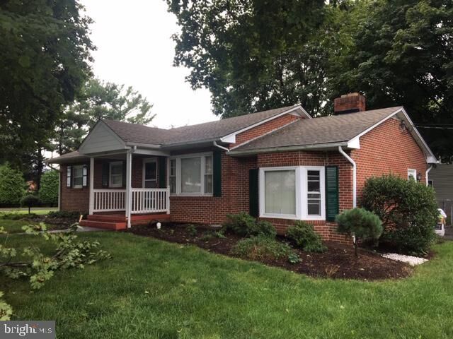 Property Photo: 105 Fay Street VA 22602