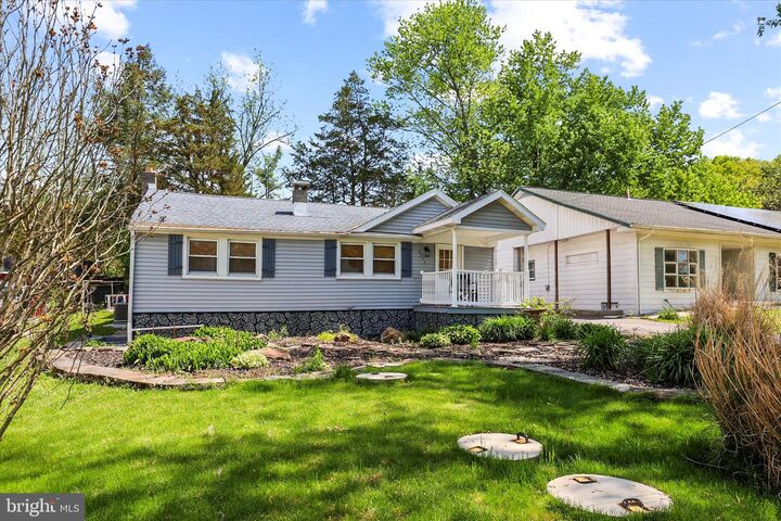 Property Photo:  4211 Conewago Road  PA 17315 