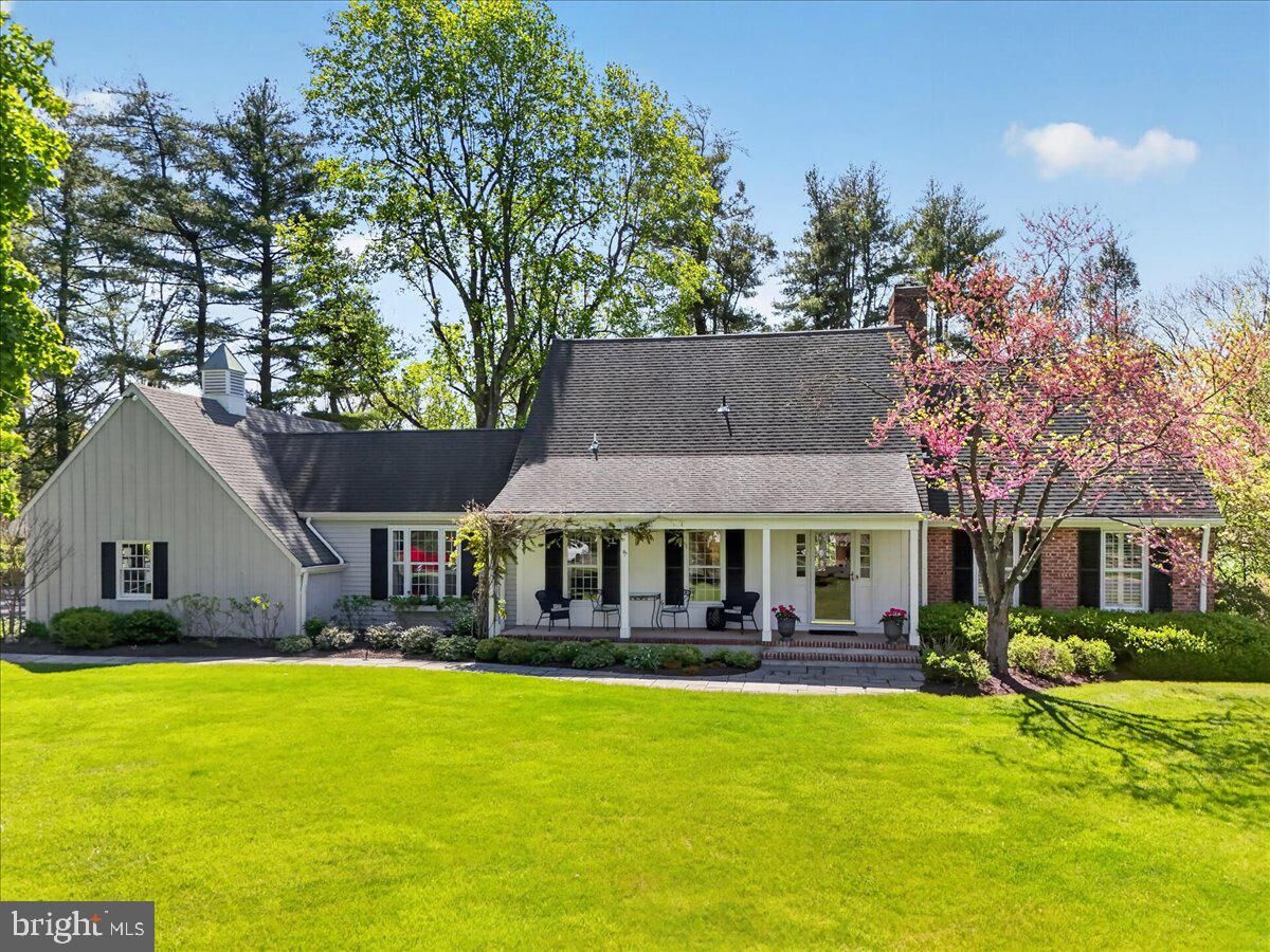 Property Photo:  211 Penn View Drive  NJ 08534 