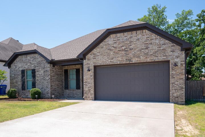 Property Photo: 1545 Blue Lucerne Drive AR 72034