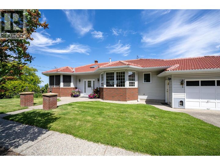 Property Photo:  160 Overlook Place  BC V1H 1X1 