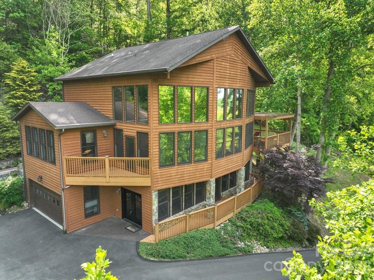 Property Photo:  52 Mountain Park Drive  NC 28754 
