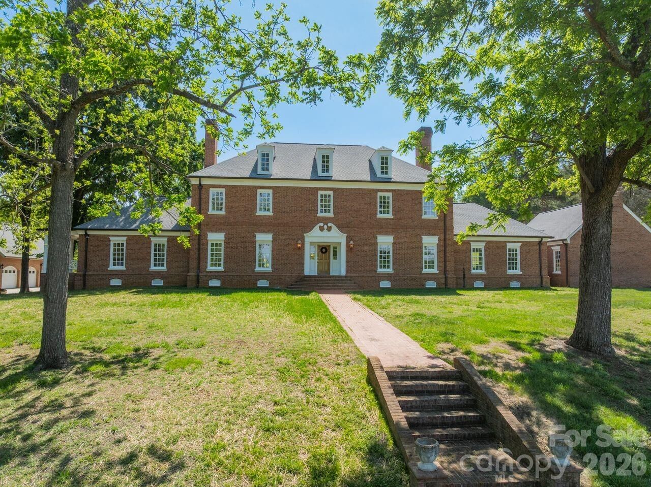 Property Photo:  4030 Oak Hollow Lane  NC 28075 