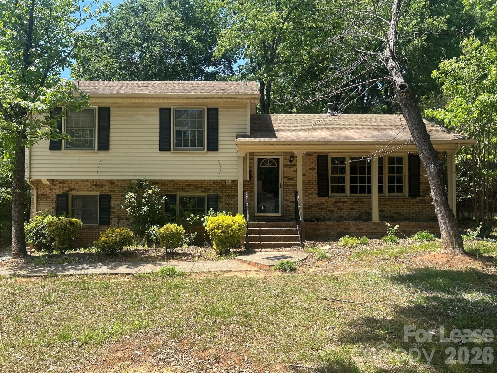 Property Photo:  1616 Weststone Drive  NC 28208 