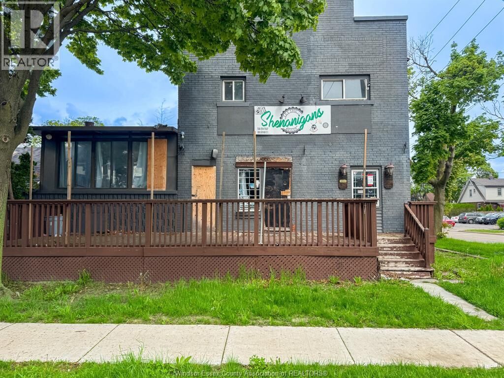 Property Photo:  1898 Shepherd Street  ON N8Y 1T5 