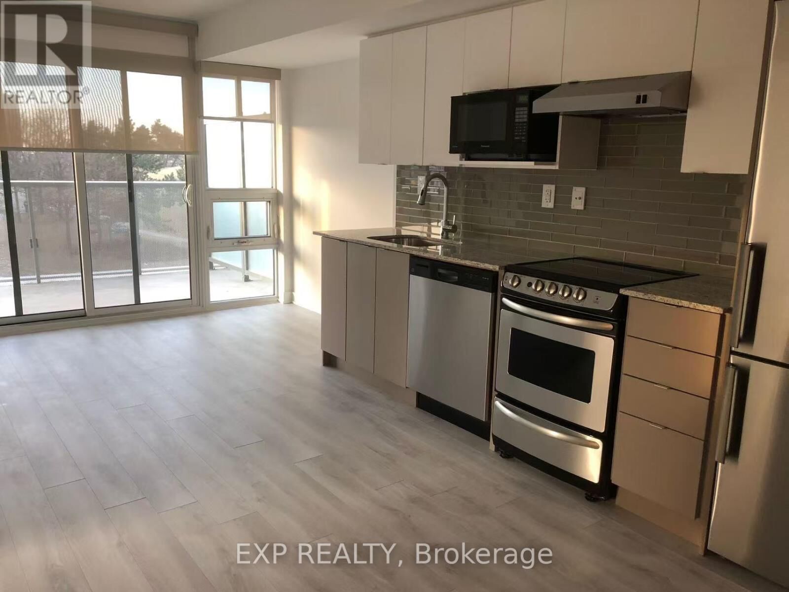 Property Photo:  160 Flemington Road 414  ON M6A 0A9 