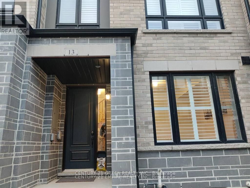 Property Photo:  13 Steamboat Way  ON L1N 0M6 