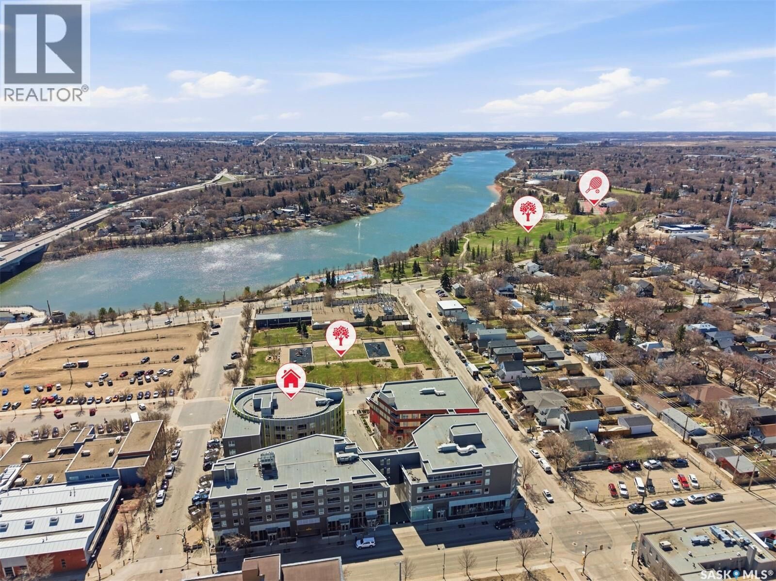 Property Photo:  204 409 B Avenue S  SK S7M 5M8 