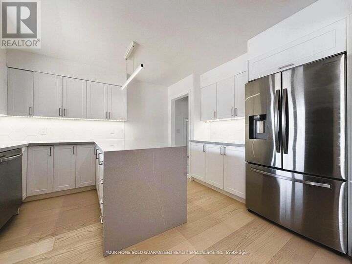 Property Photo:  36 Queen Street Main Floor  ON L4M 1Z1 