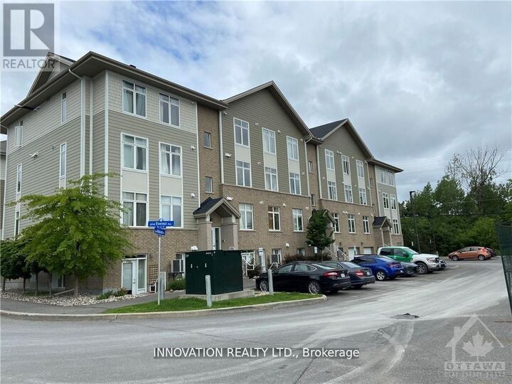 Property Photo:  857 Blackcomb Private C  ON K1G 4E4 