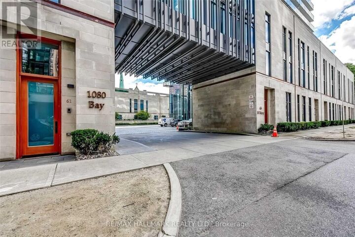 Property Photo:  1080 Bay Street 809  ON M5S 0A5 
