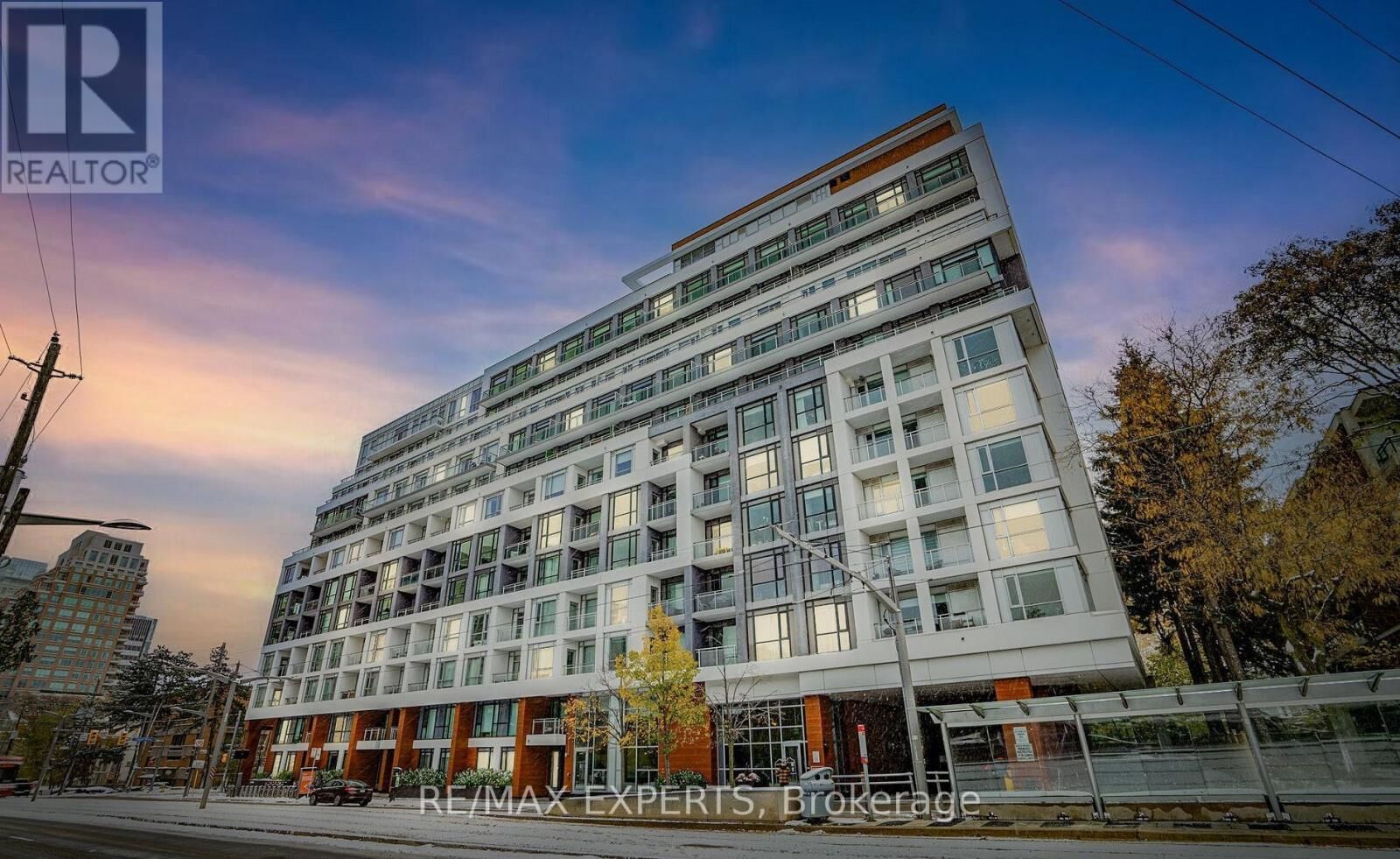 Property Photo:  223 St Clair Avenue West 1007  ON M4V 0A5 