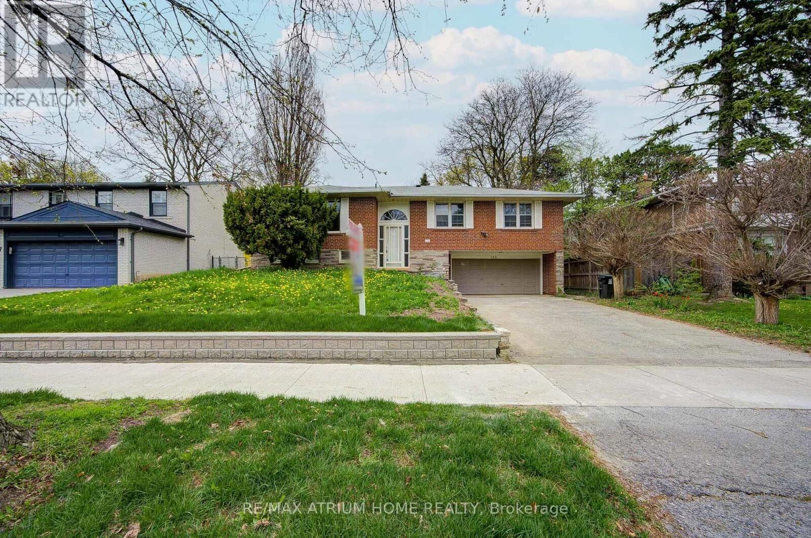 Property Photo:  145 Fenn Avenue  ON M2P 1X8 