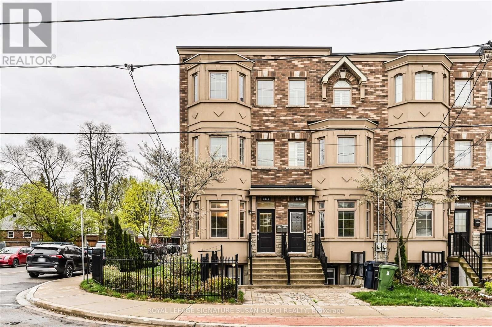 Property Photo:  2833 St. Clair Avenue East  ON M4B 1N3 