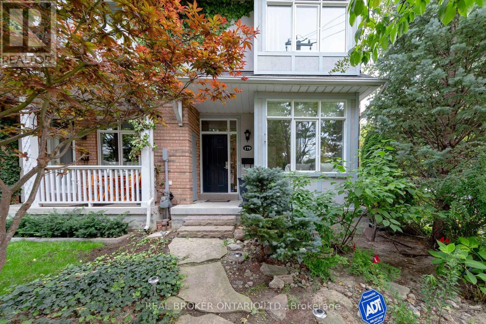Property Photo:  179 Hanson Street Main  ON M4C 1A7 