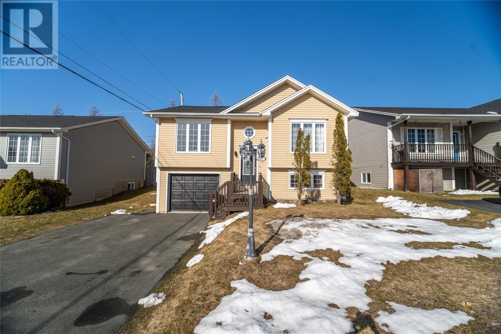 Property Photo:  13 Balnafad Place  NL A1G 1V9 